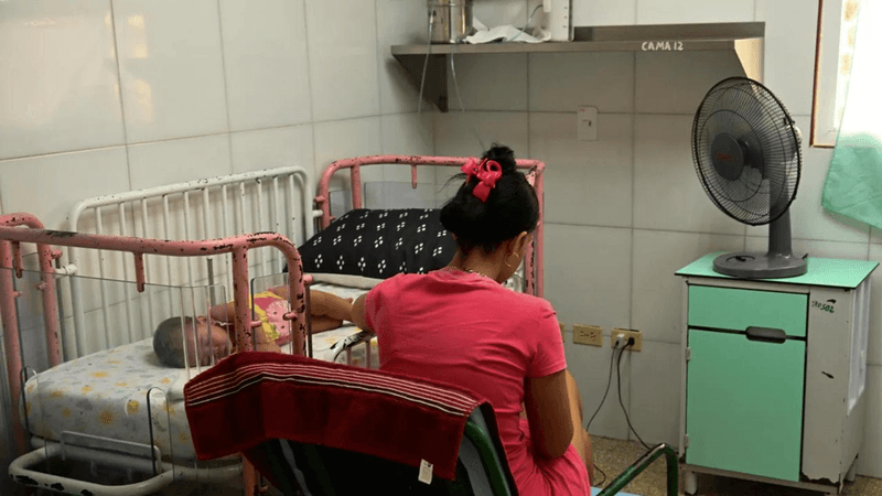 Cuba, ospedali senza luce e vaccini a rischio: crolla la sanità modello